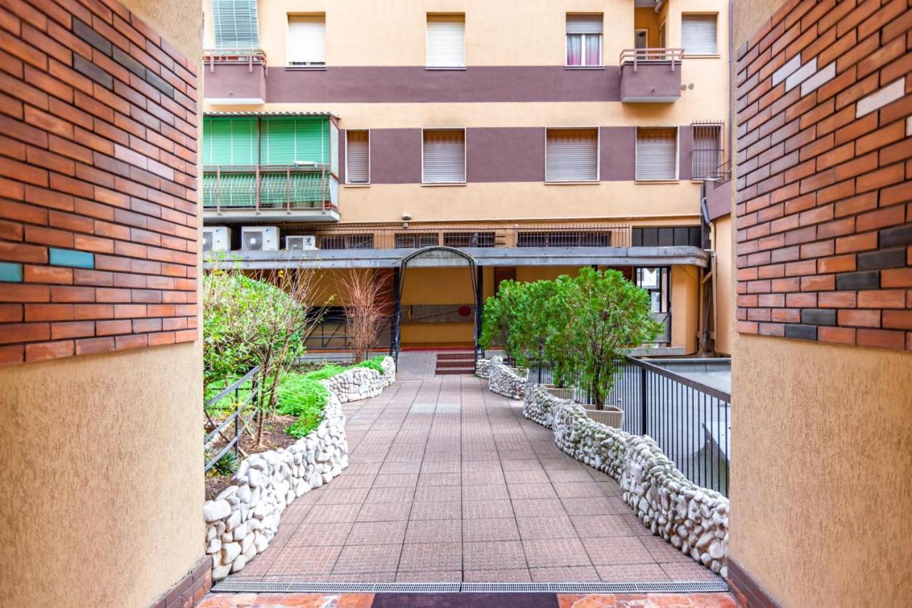 Ripamonti Budget Apartment Milan Exterior photo